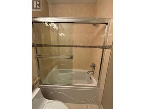 8368 Ruskin Rd in Richmond, BC - Building Photo - Building Photo