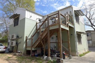 1913 Robbins Pl in Austin, TX - Building Photo