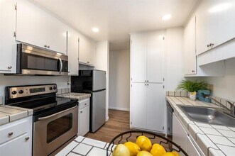 1730 Halford Ave in Santa Clara, CA - Building Photo - Building Photo