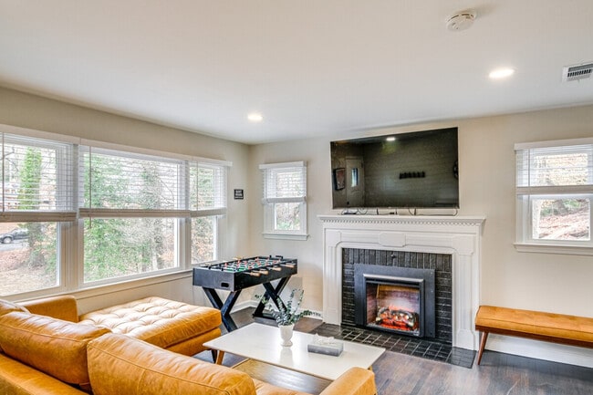 property at 5123 Boulder Dr