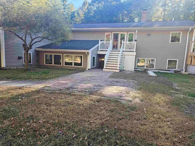 30 Sterling Ln in South Berwick, ME - Building Photo - Building Photo