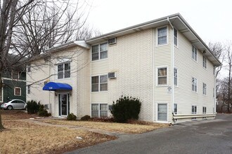 1334 32nd St in Des Moines, IA - Building Photo - Building Photo