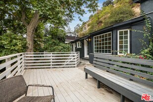 9801 Portola Dr in Beverly Hills, CA - Building Photo