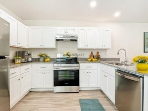 11050 Reims Ave in Englewood, FL - Building Photo - Building Photo