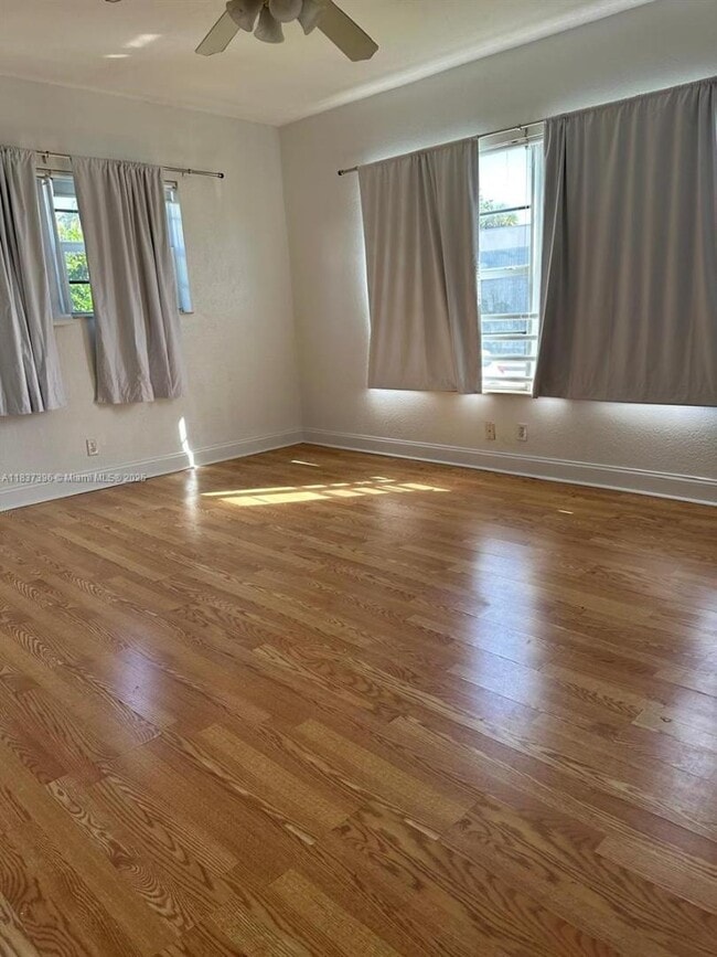 1065 97th St in Miami Beach, FL - Building Photo - Building Photo