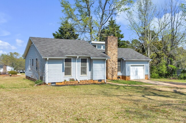 204 Hattie Rd in Easley, SC - Building Photo - Building Photo