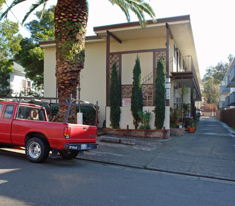 124 Park St in San Rafael, CA - Building Photo