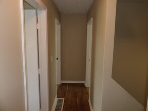 468 Schenkel Ln in Frankfort, KY - Building Photo - Building Photo