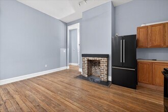 211 W 38th St in Savannah, GA - Building Photo - Building Photo