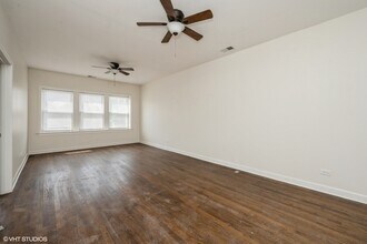 5028 W Madison St in Chicago, IL - Building Photo - Building Photo