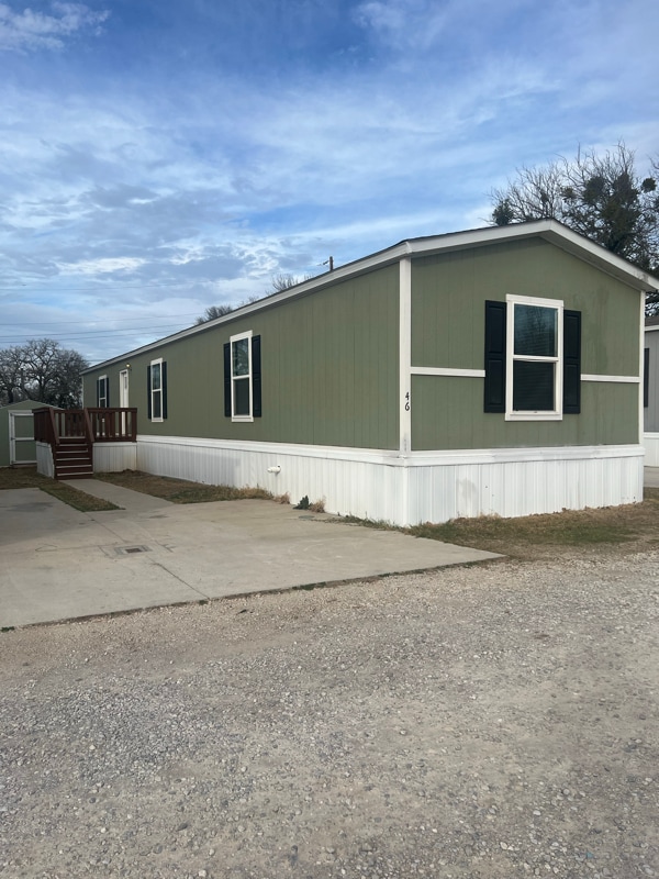 property at 2001 FM 1195