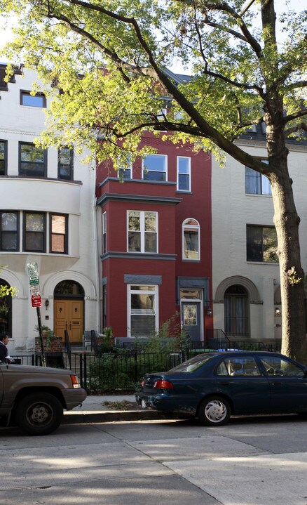 Kenyon Terrace in Washington, DC - Building Photo