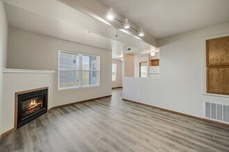6005 Chapel Hill Blvd in Pasco, WA - Building Photo - Building Photo