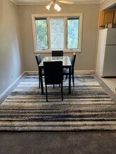 559 Terry Pl, Unit Second Floor in Valley Stream, NY - Foto de edificio - Building Photo
