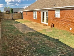 315 Eagle Pointe Dr in Oxford, MS - Foto de edificio - Building Photo