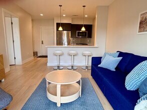 1975 Massachusetts Ave in Cambridge, MA - Building Photo - Building Photo