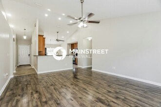 12133 Versailles St in Jacksonville, FL - Building Photo - Building Photo