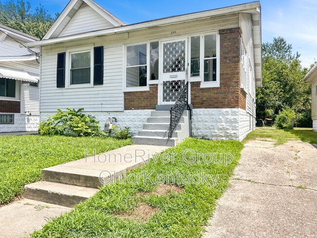 property at 121 N 38th St