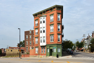 Pendleton Apartments in Cincinnati, OH - Building Photo - Building Photo