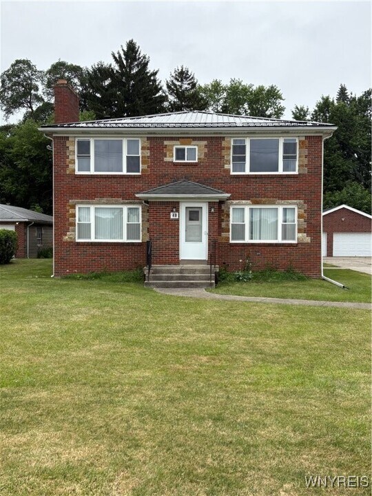 49 Youngs Rd in Buffalo, NY - Building Photo