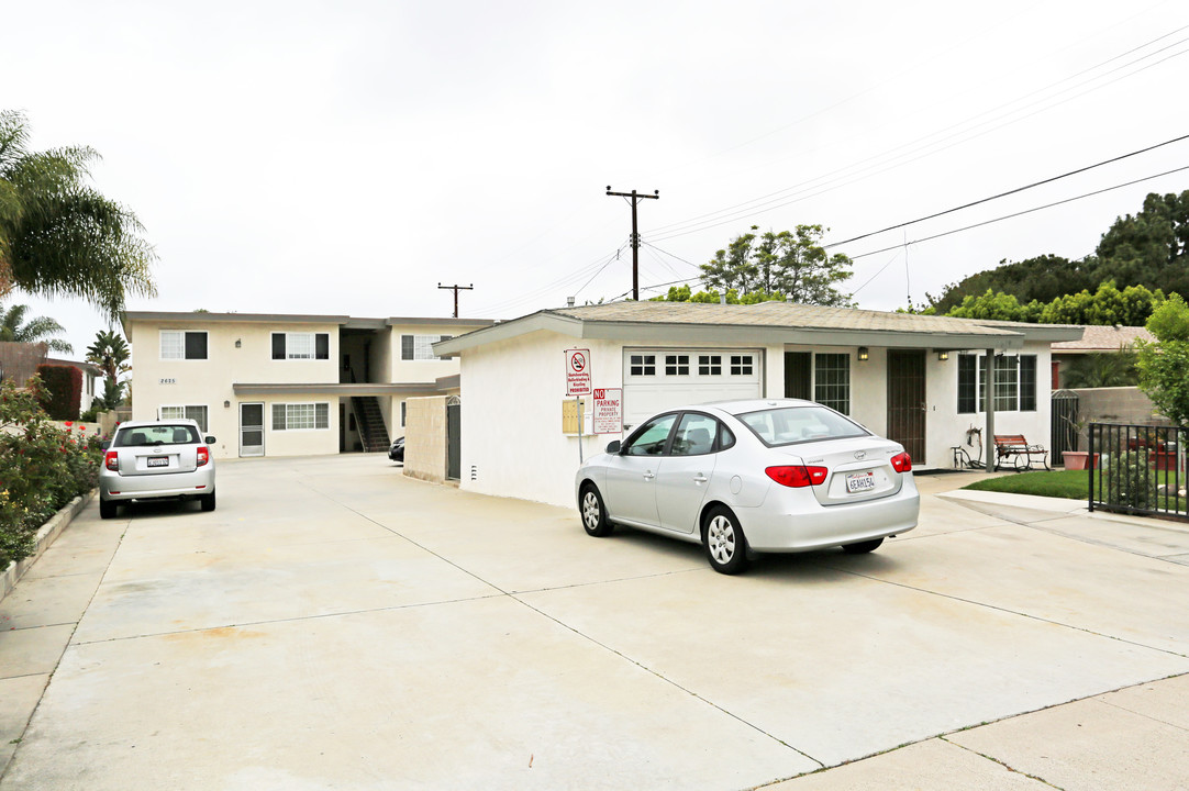 2619-2625 Florida St in Huntington Beach, CA - Building Photo