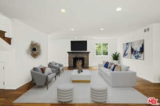 907 Las Pulgas Rd in Los Angeles, CA - Building Photo - Building Photo