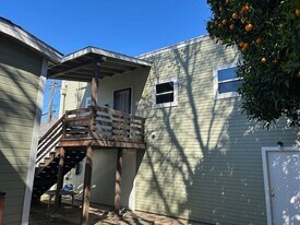 1713 1/2 V St in Sacramento, CA - Building Photo