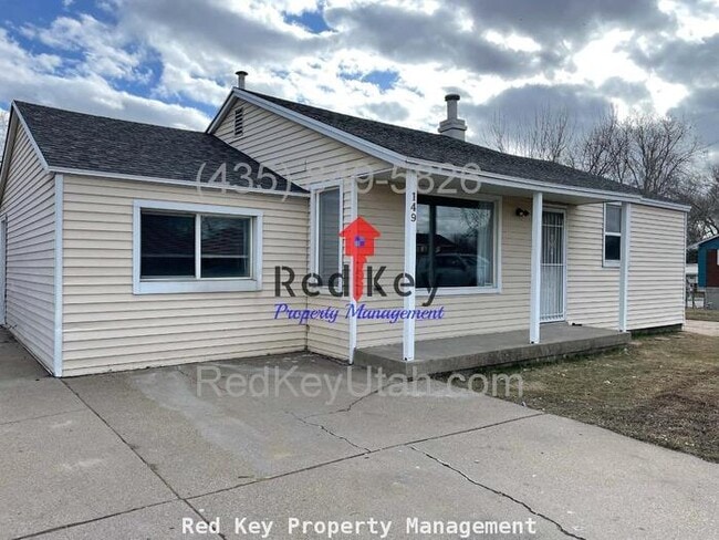 property at 149 W Gordon Ave