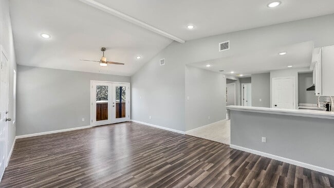 474 Ridge Haven St in Canyon Lake, TX - Foto de edificio - Building Photo