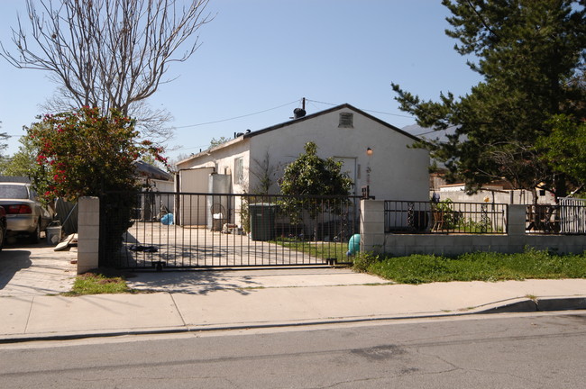 621 Lemon Way in Fillmore, CA - Building Photo - Building Photo