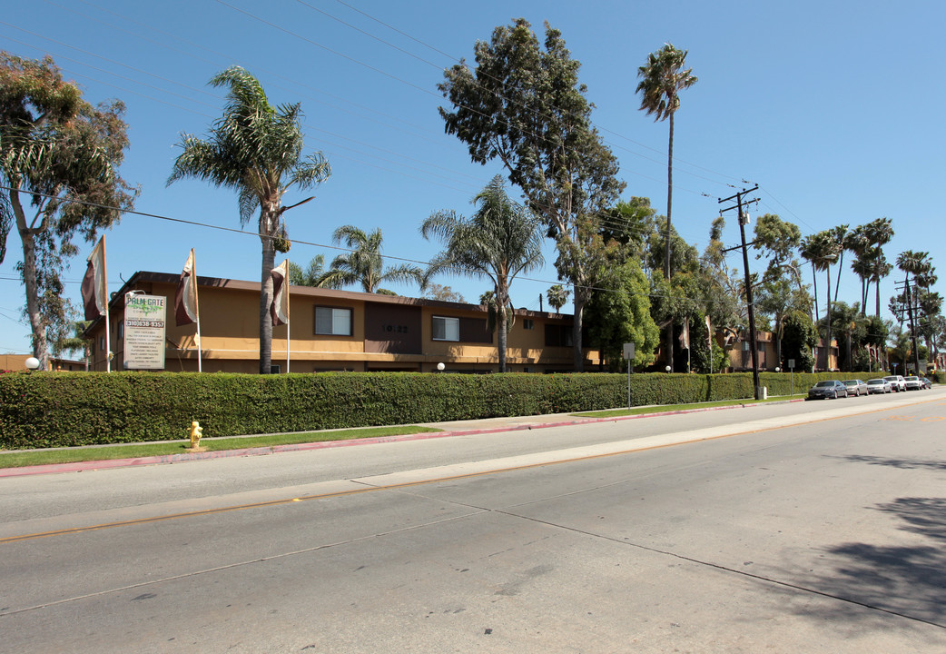 Palm Gate Apartments in South Gate, CA - Building Photo