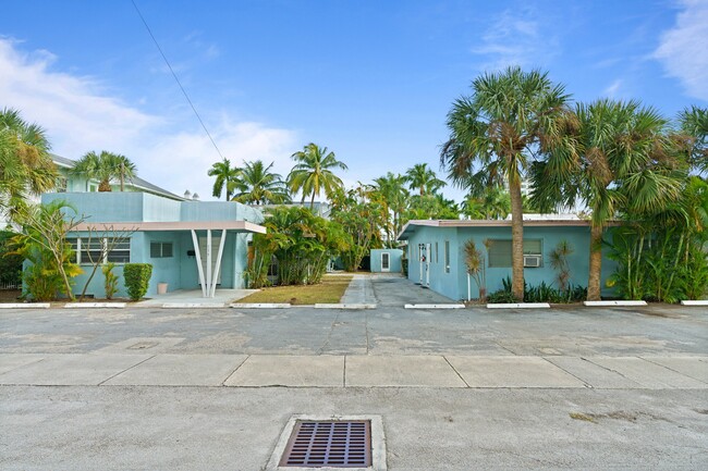 139 & 143 SE 7th Avenue in Delray Beach, FL - Building Photo - Building Photo