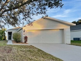 9934 52nd St E in Parrish, FL - Building Photo