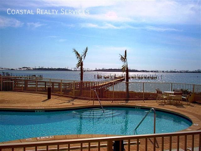 1367 US-98 in Mary Esther, FL - Building Photo - Building Photo