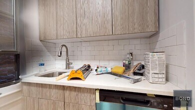 228 E 36th St in New York, NY - Building Photo - Building Photo