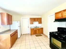 30 Knapp Ave in Middletown, NY - Building Photo