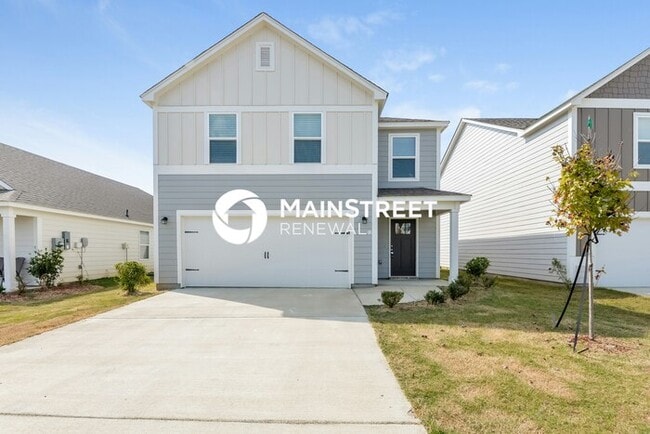 property at 900 Hawthorn Ln