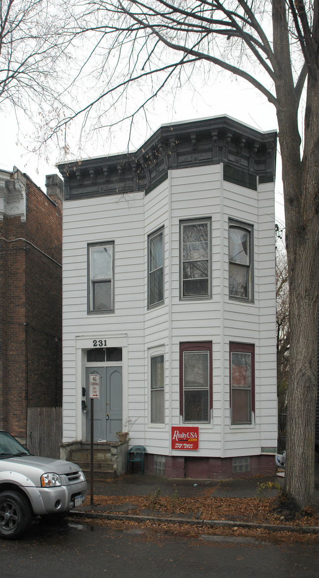 231 Green St