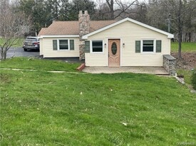 22 Lake Ave in Monroe, NY - Building Photo