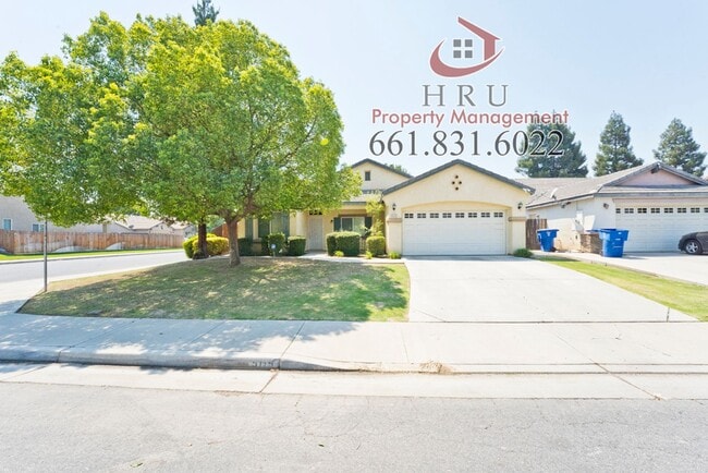 property at 5115 Vista Del Mar Ave