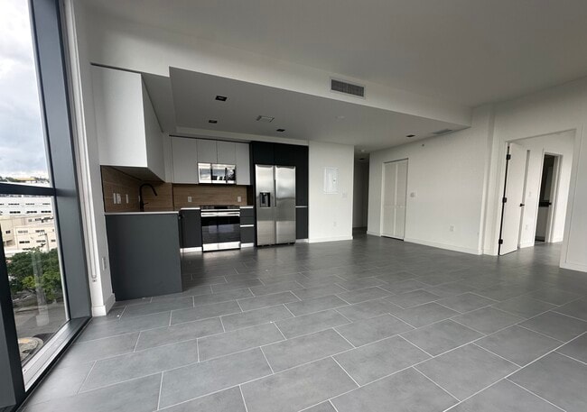 25 NW 23rd St, Unit A1 in Miami, FL - Foto de edificio - Building Photo