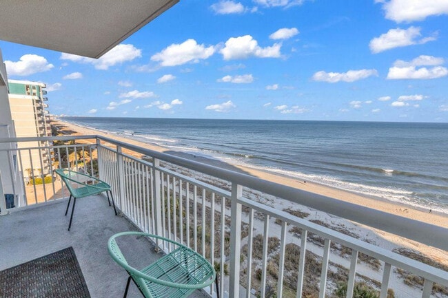 1700 N Ocean Blvd in Myrtle Beach, SC - Foto de edificio - Building Photo