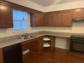 347 Family Lodge Dr in Fayetteville, NC - Foto de edificio - Building Photo