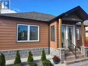 731 Knox Ave in Hamilton, ON - Building Photo - Building Photo