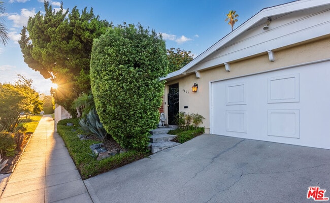 4867 Finley Ave in Los Angeles, CA - Building Photo - Building Photo