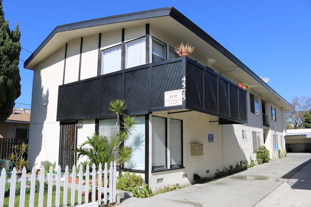 4575 W 173rd St in Lawndale, CA - Foto de edificio