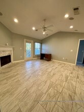 18169 Sterling Gate Cir, Unit Equestrian Condo 2/2 in Tampa, FL - Building Photo - Building Photo