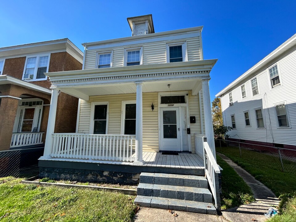 3208 Carolina Ave-Unit -3208 Carolina Ave #A in Richmond, VA - Building Photo