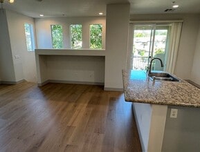 25410 Huxley Dr in Stevenson Ranch, CA - Building Photo - Building Photo