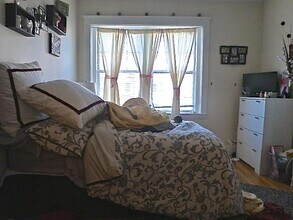 6 Claflin Rd, Unit 2 in Brookline, MA - Building Photo - Building Photo